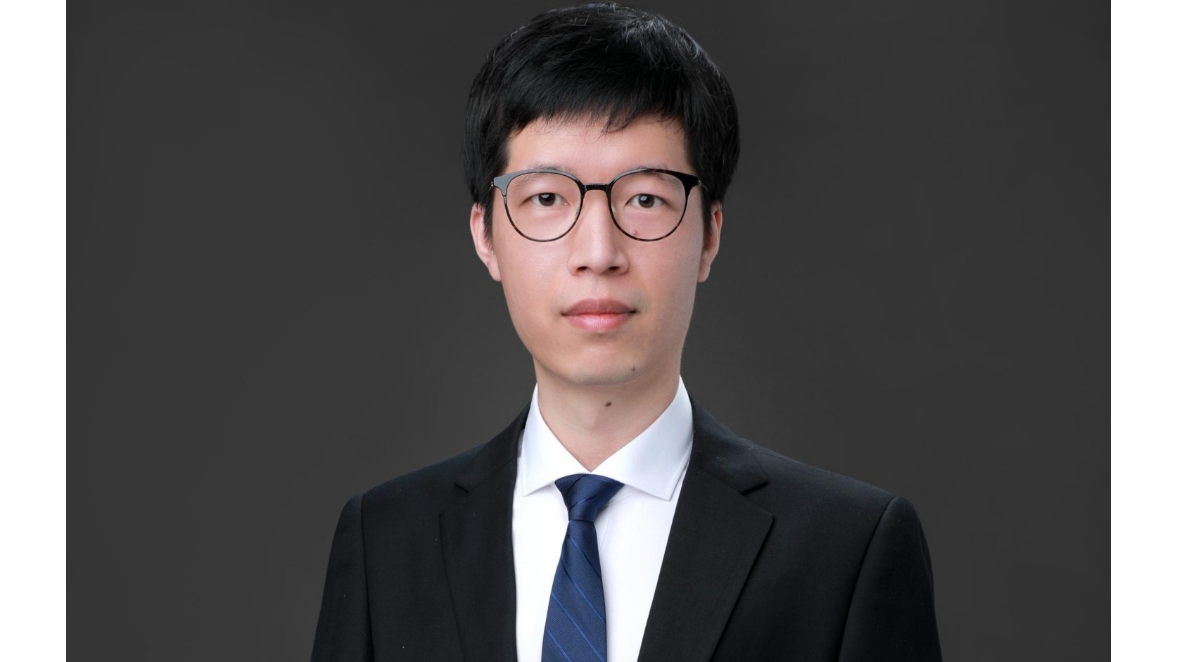 引导孩子们感受自己的心跳...